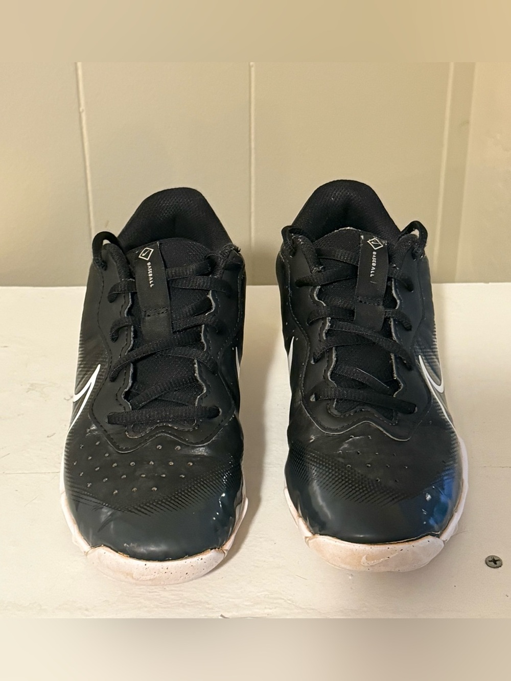 Nike kids Black Athletic Training Shoes (4-4.5)